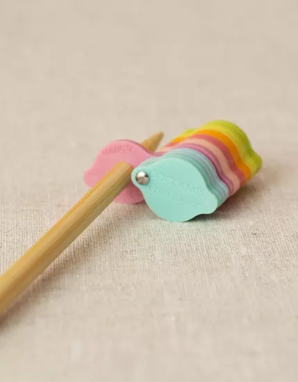Knitting Needle Gauge | Rainbow Stack of Connected Measuring Discs | 2-10mm - Click Image to Close