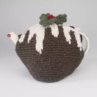 Christmas Pudding Tea Cosy Knitting Kit - Click Image to Close