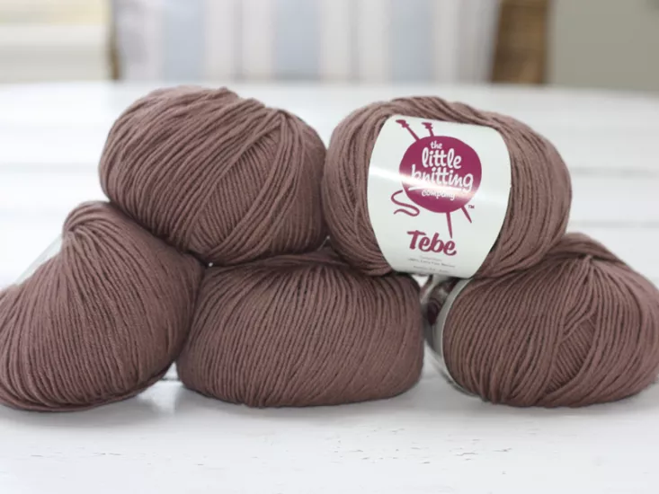 100% Extra Fine Merino Wool - chocolate mousse 50g - Click Image to Close