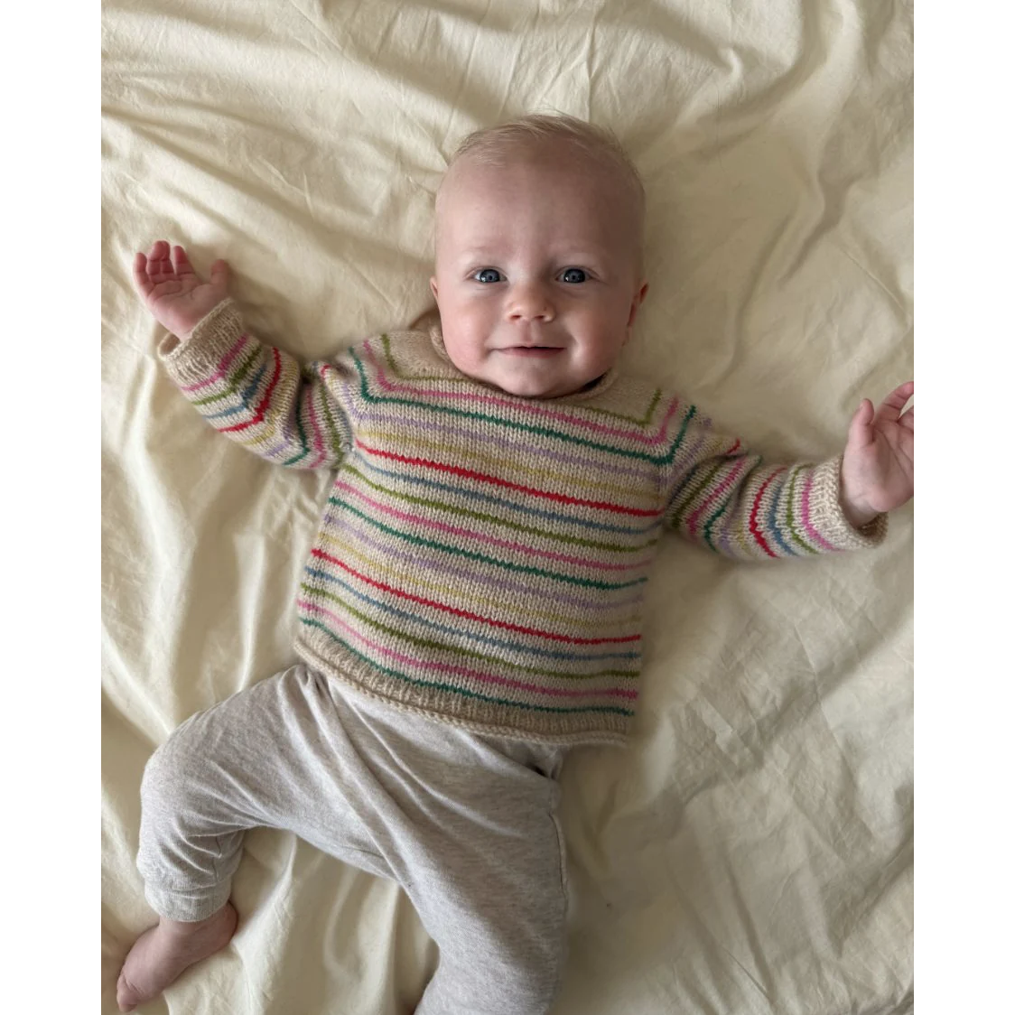 Frankie Sweater Baby | Printed Knitting Pattern