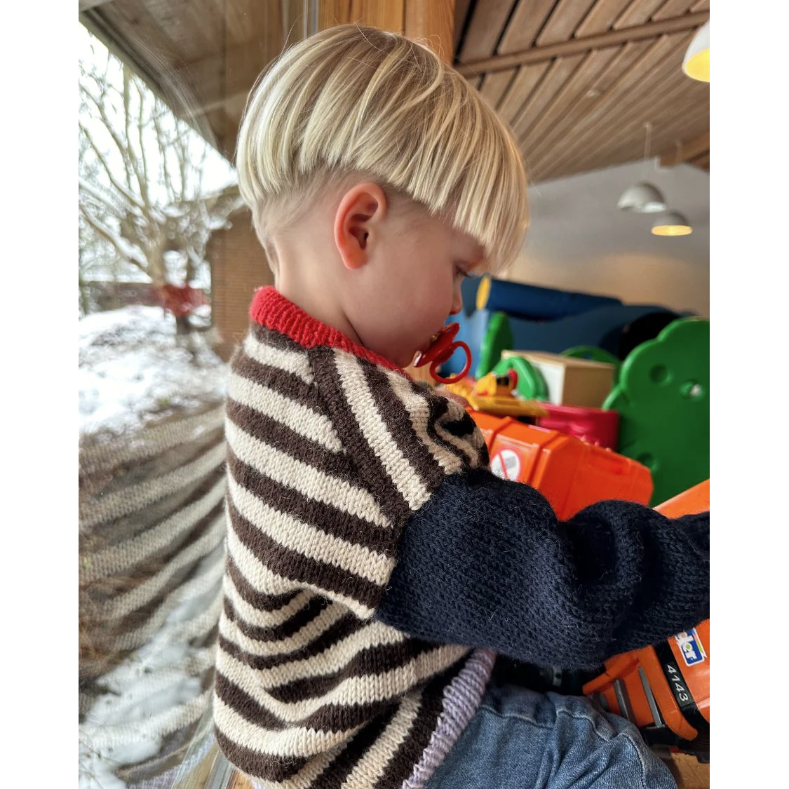 Holger Sweater | Printed Knitting Pattern