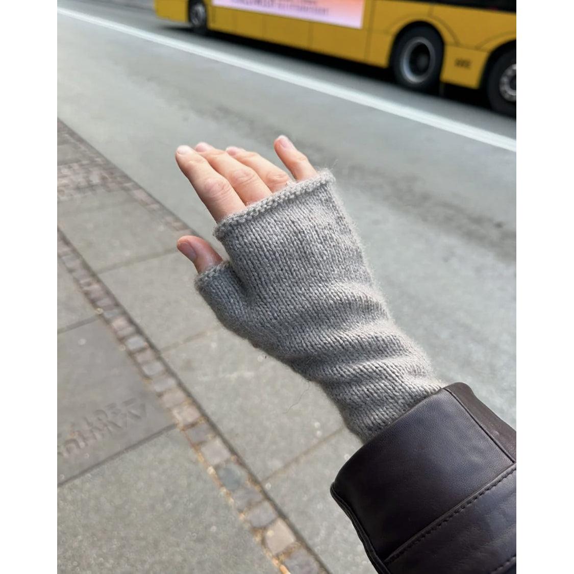 Penny Gloves Knitting Kit
