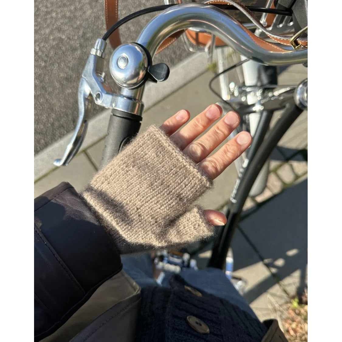 Penny Gloves Knitting Kit