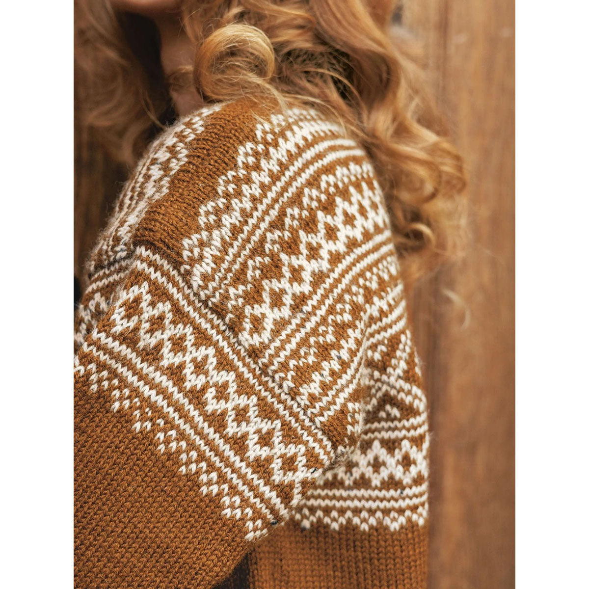 Setesdal Women's Cardigan 2510-06 | Printed Knittnig Pattern