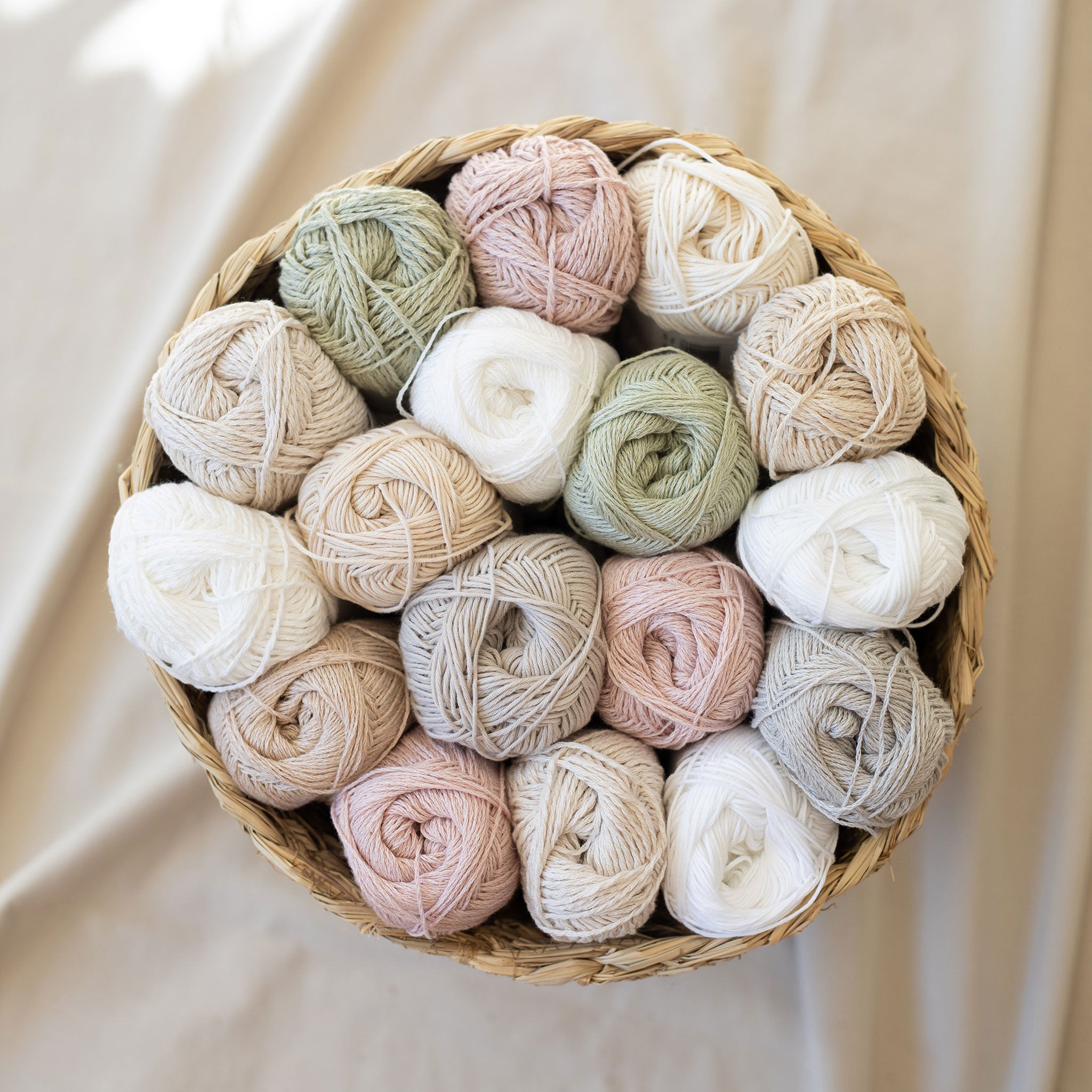Line | Hand Knitting Yarn
