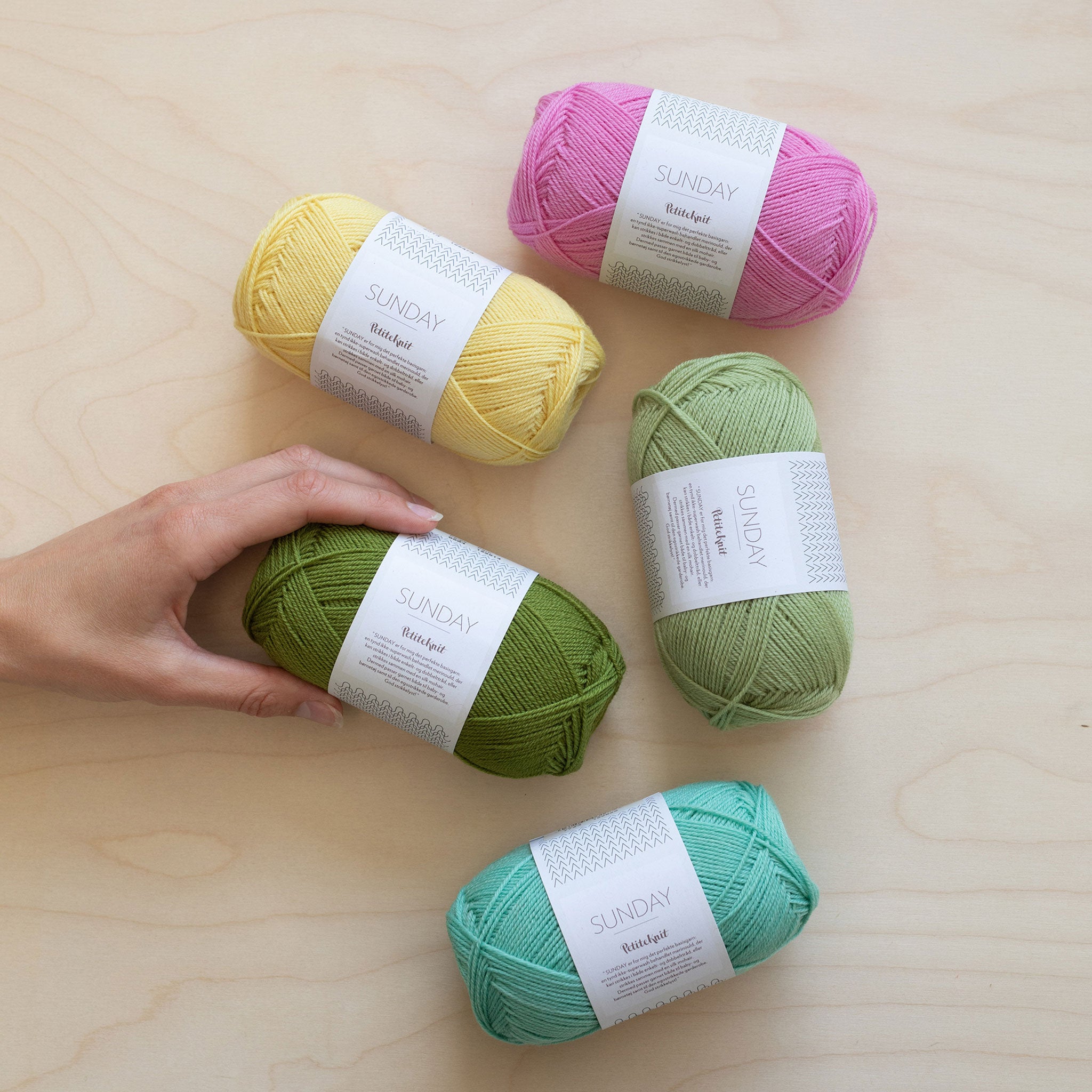 Sunday | Hand Knitting Yarn