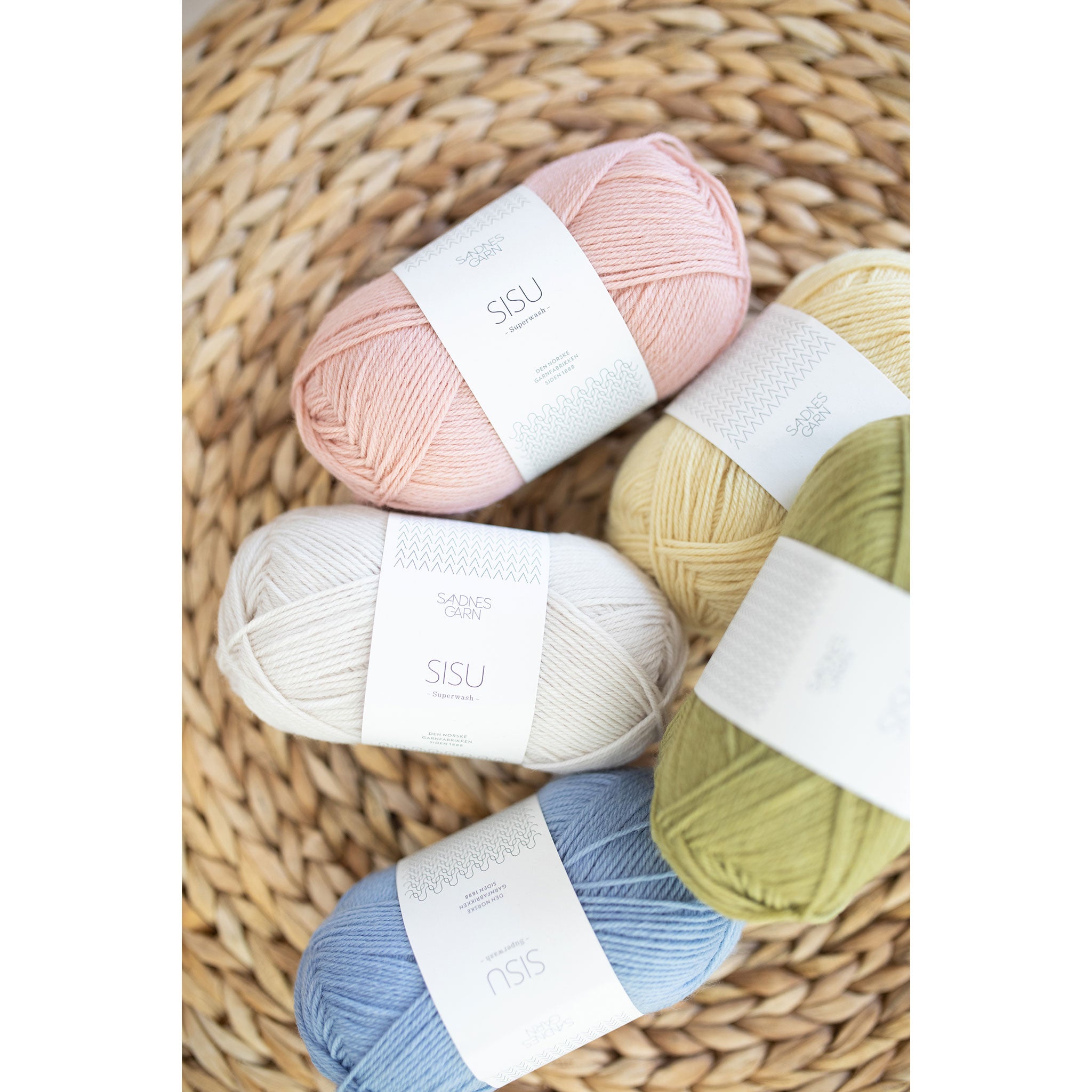 Sisu | Hand Knitting Yarn