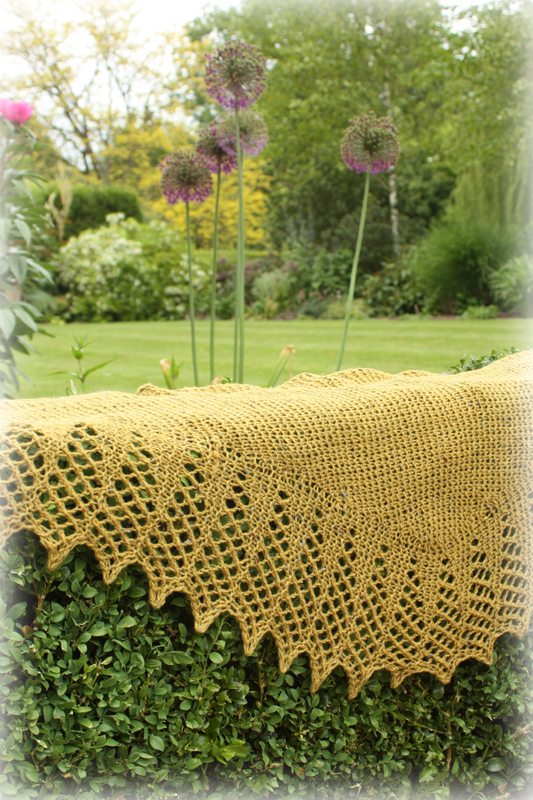 Aquila Wrap Knitting Kit - Click Image to Close