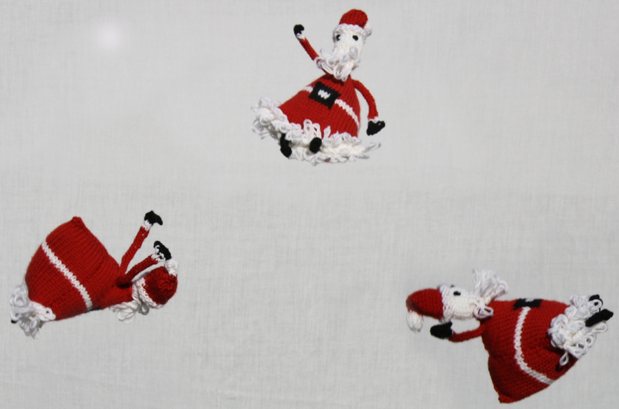 Juggling Santas Kit - Click Image to Close