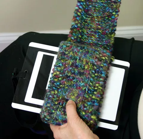 Scarf Fold Up - Click Image to Close