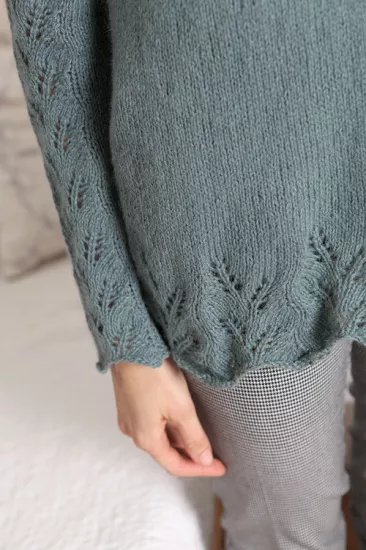 Angora 50 Lace Edged Jumper - Click Image to Close