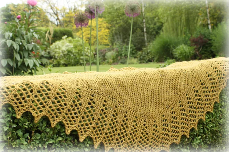 Aquila Wrap Knitting Kit - Click Image to Close