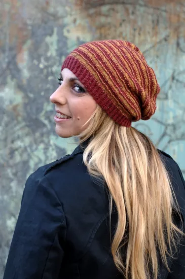 Striato Slouchy Knitting Kit - Click Image to Close