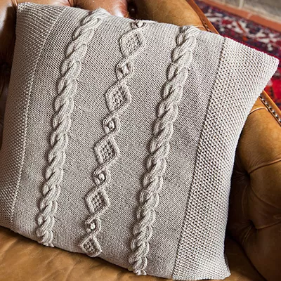 Tebe Moss Stitch Diamond & Bobble Cable Cushion Cover Kit - Click Image to Close