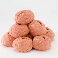 100% Super Extrafine Merino - pale apricot 50g - Click Image to Close