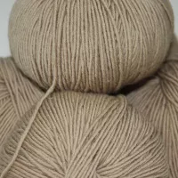 100% Super Extrafine Merino - sandalwood 50g