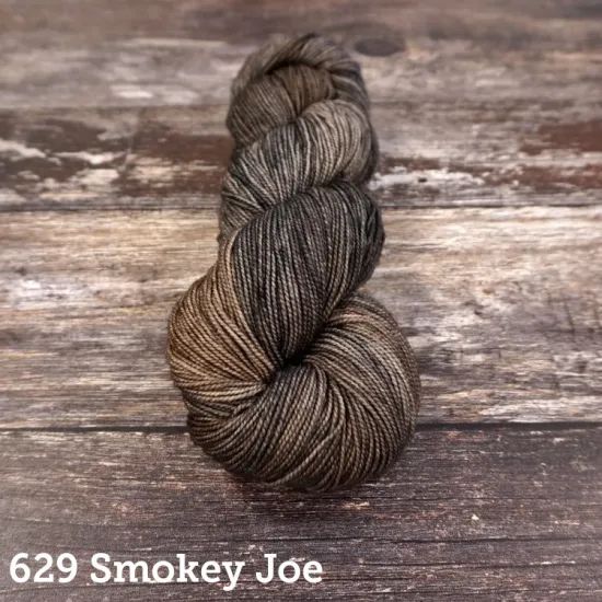 Vivacious 4ply | 100% Merino | 100g skein | Premium Hand Knitting and Crochet Yarn - Click Image to Close