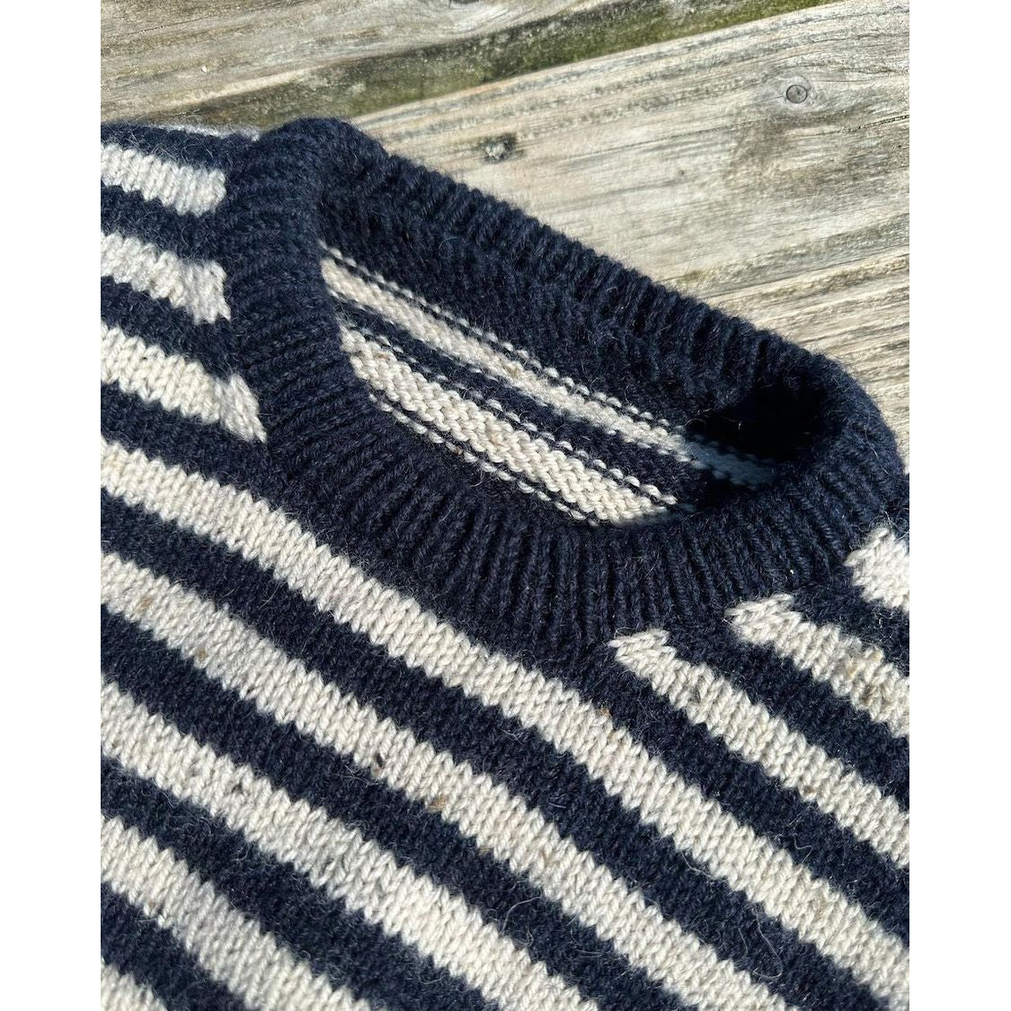 PetiteKnit Olga Sweater | Printed Knitting Pattern