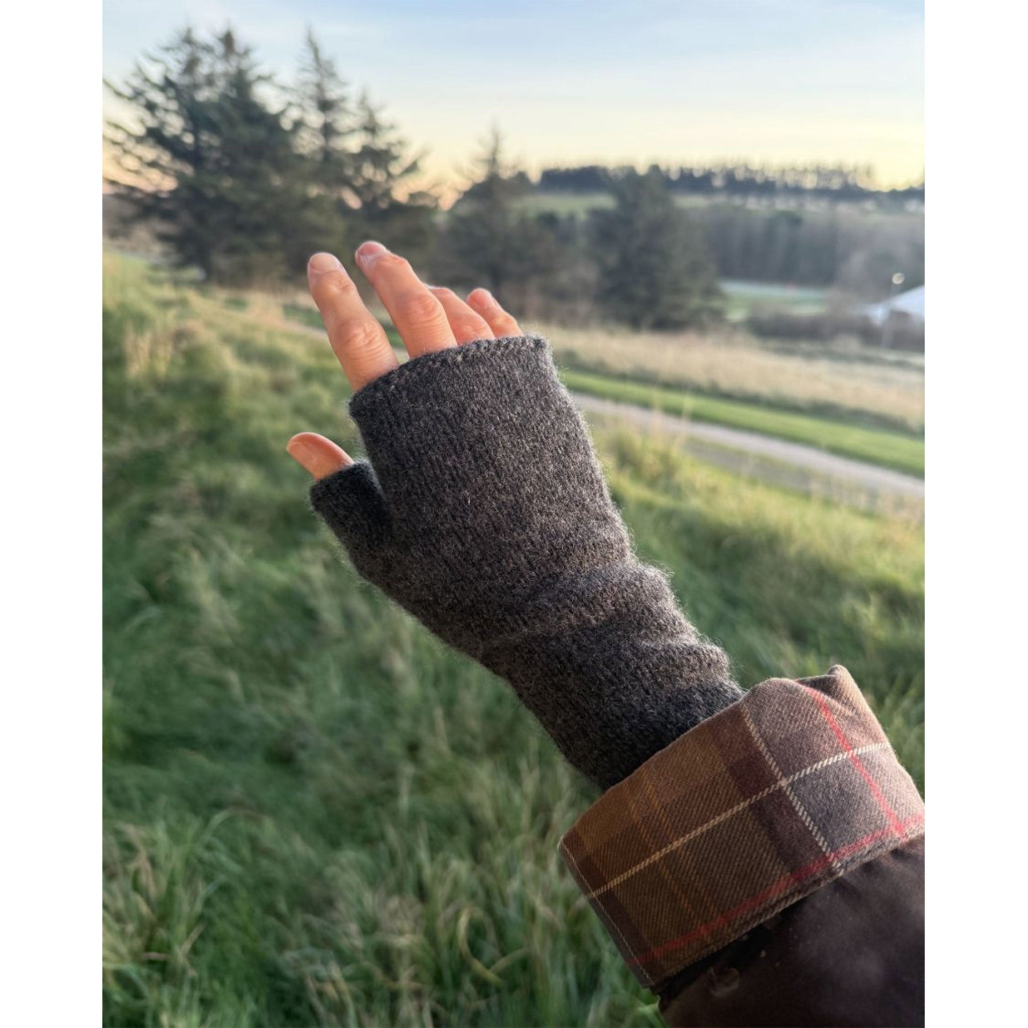 Penny Gloves | Printed Knitting Pattern