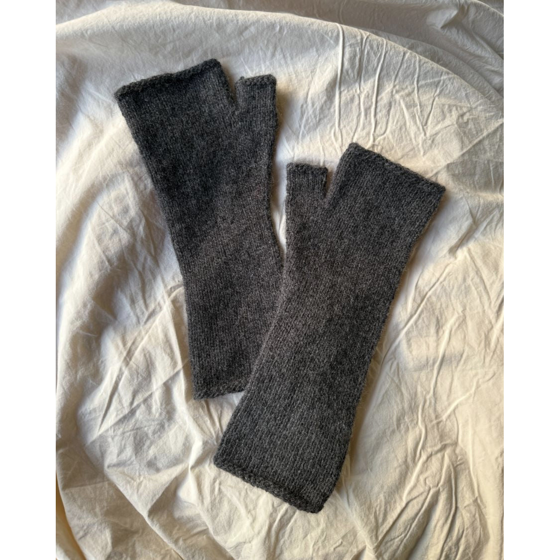 Penny Gloves Knitting Kit