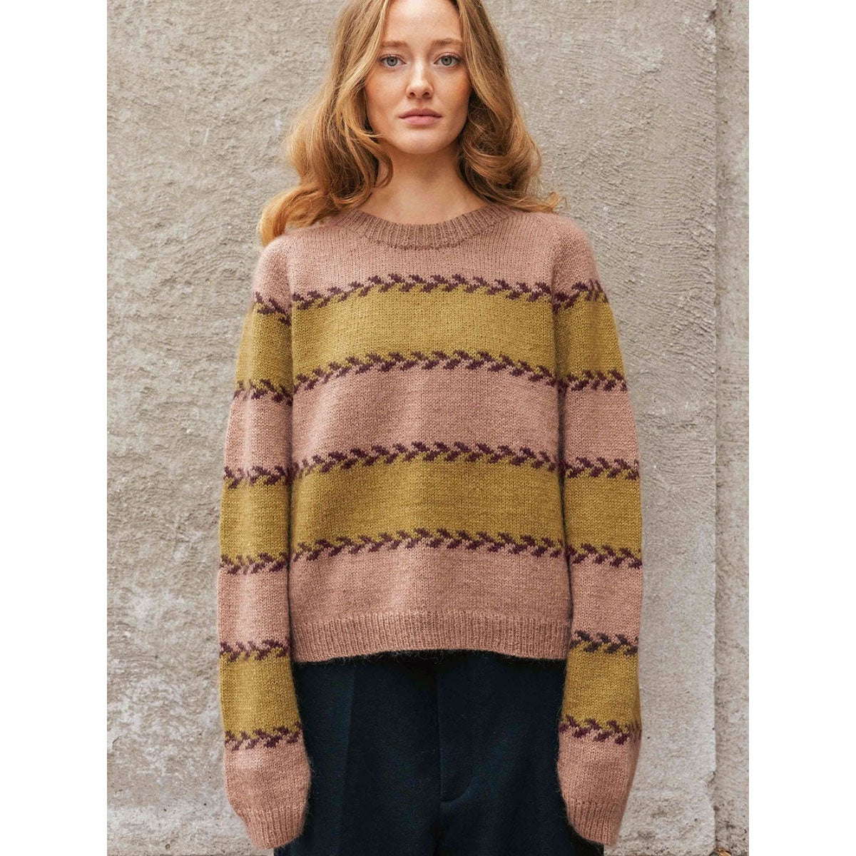 Astrid Women's Sweater 2510-05 | Printed Knitting Pattern