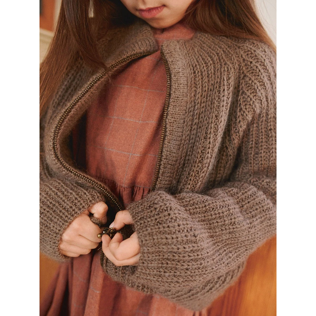 Tia Zipper Jacket Junior 2601-03 | Printed Knitting Pattern