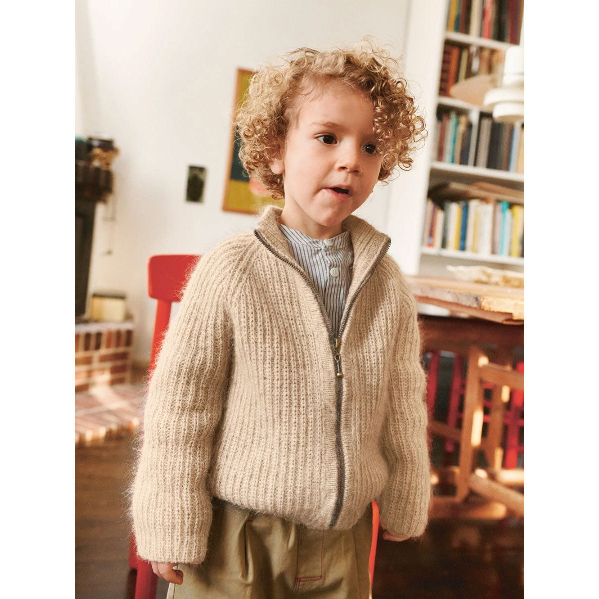 Tia Zipper Jacket Junior 2601-03 | Printed Knitting Pattern